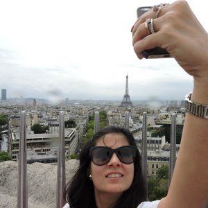 The Parisian Selfie