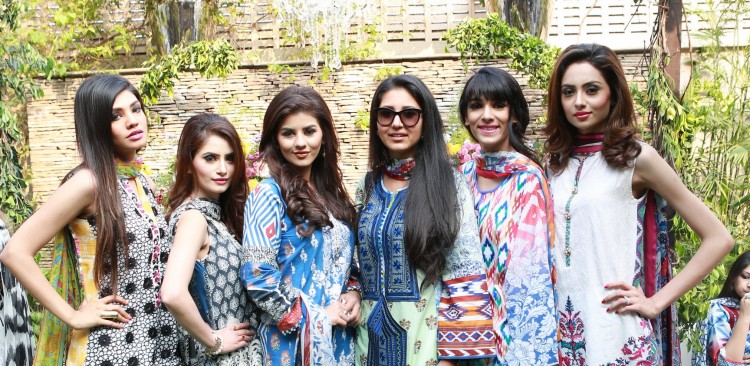 Designer Zara Shahjahan and models wearing Zara Shahjahan Lawn 2015