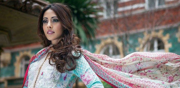 Ainy Jaffri for Farah Talib Aziz