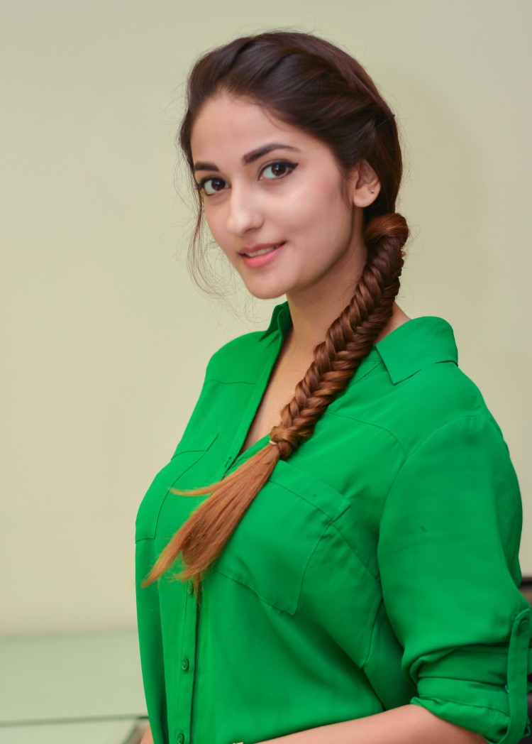 Side Twist Fishtail Braid Tutorial Anushay Mirza