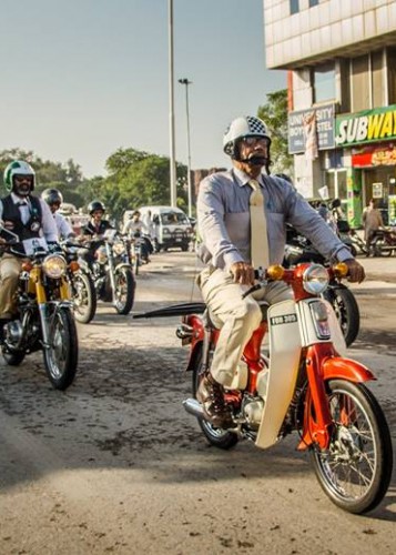 LIVE TWEED. RIDE DAPPER