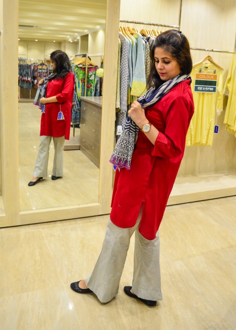 Amna Niazi CRESCENT PRET