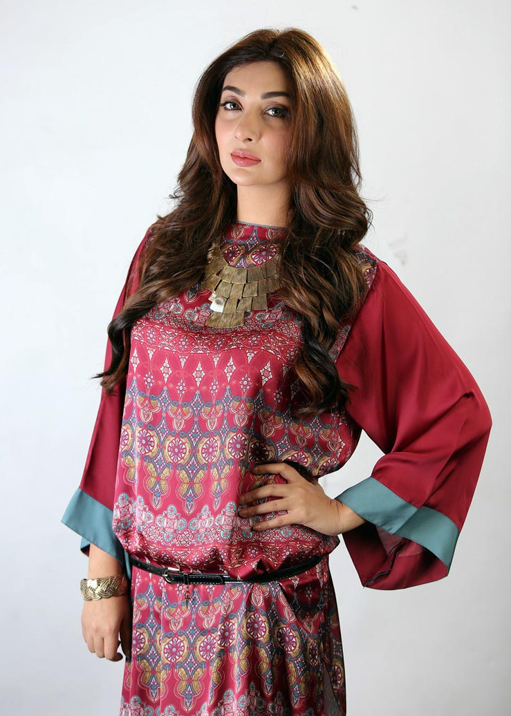 Ayesha-Khan-as-Jeena-2