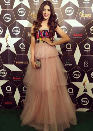 Mawra Hussain hum awards