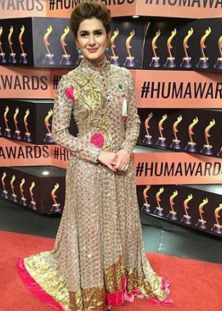 kubra Khan HUm Awards