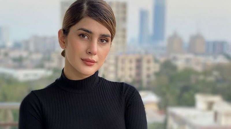 Kubra Khan working on a new project