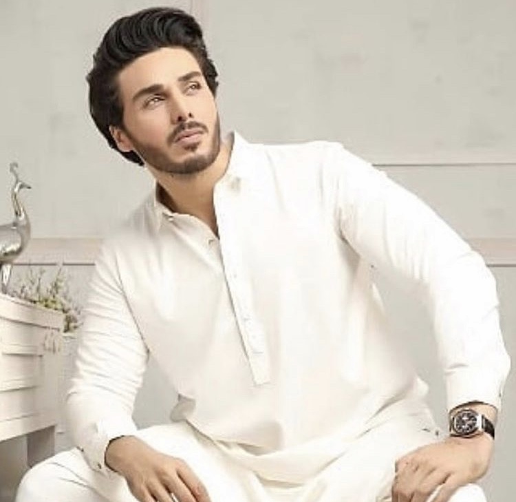 Qissa Mehrbano ka Cast