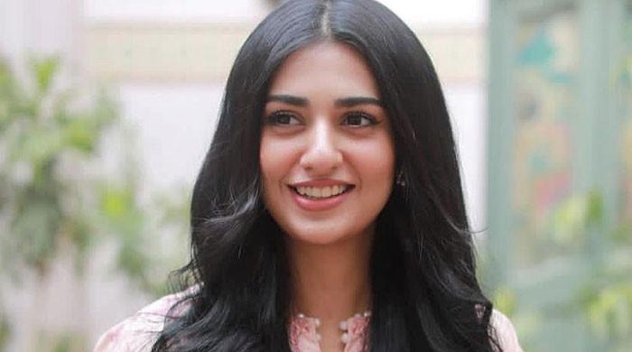 Falak Shabir and Sarah Khan