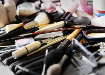 DIY makeup organizers