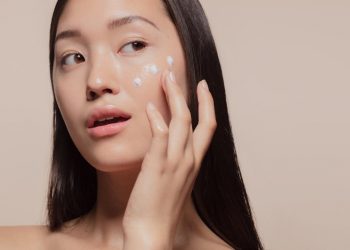 5 SKINCARE INGREDIENT PAIRINGS TO TRY