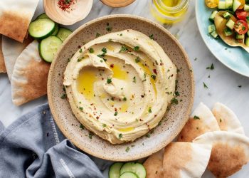 WE HAVE THE BEST & EASIEST HUMMUS RECIPE