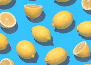 6 BENEFITS OF LEMON ON ACNE-PRONE SKIN