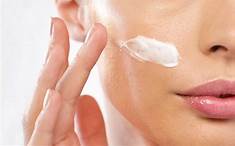 8 WORST SKINCARE ADVICE THAT YOU SHOULD IGNORE!