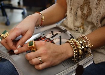 7 STYLE MISTAKES TO AVOID BEFORE 2022 ENDS