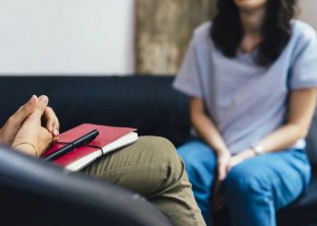 COMMON ANXIETY TRIGGERS & HOW TO COPE WITH THEM