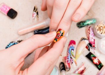 10 Essential Beauty Tips For Teenage Girls