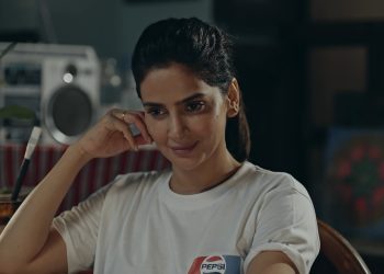 Tumharey Husn Kay Naam – The Intertwining of Love and Poetry